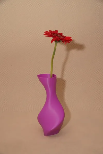 gallery_alt_vase_pink_flower