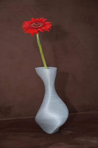 gallery_alt_vase_white_flower